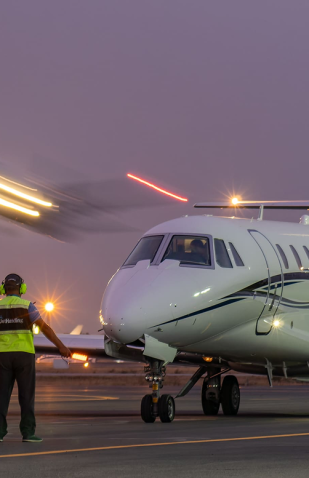 Ground handling assistance for private jets at Quito Airport UIO